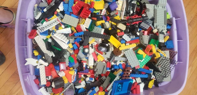 LEGO $10 A POUNDS RADOM YOU PICK - photo 2