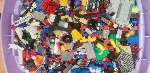 LEGO $10 A POUNDS RADOM YOU PICK - photo 3