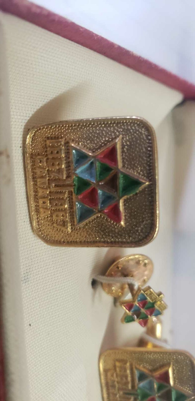 Vintage Canada Centennial Cufflinks and Tie Pin Set - photo 2