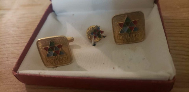 Vintage Canada Centennial Cufflinks and Tie Pin Set - photo 3