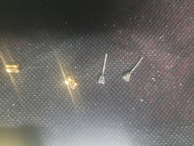 10 kt White Gold .7 Diamond Earrings - photo 2