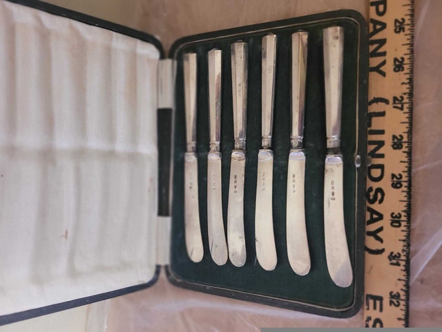 ANTIQUE 6 Butter Knife Set original Case - photo 4