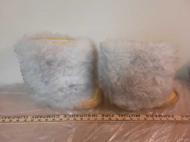 VINTAGE FURRY MOCCASIN MUKLUK WINTER BOOTS WOMAN SIZE 8 - photo 3