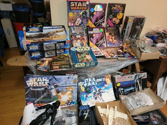 LOT VINTAGE STAR WAR MODEL GAMES