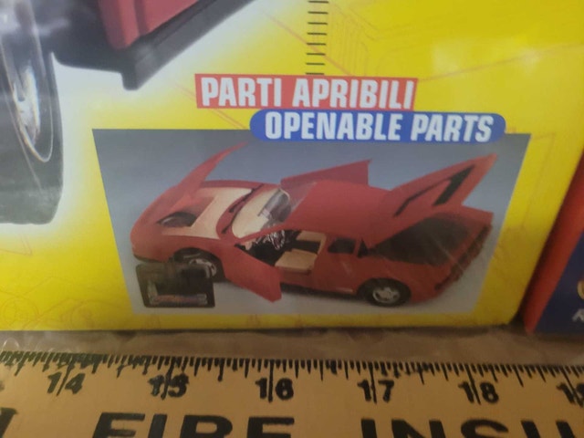 Ferrari Testarossa Model Kit 1984 1/18 Radio Kit New In Box - photo 4