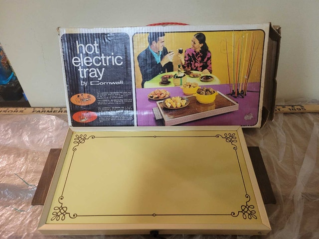 Vintage Cornwall Yellow Electric Table Hot Plate Tray