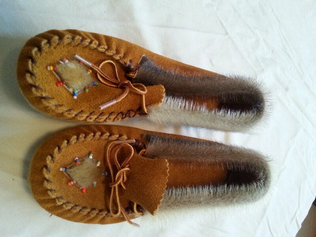 Leather Beaded Native American Indian Child Moccasins slippers - photo 4
