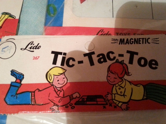 Rare 7 1950's Lido Magnetic Tic-Tac-Toe Toy play board New - photo 4