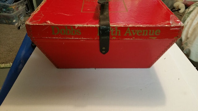 Red Dobbs Hat Box Red Fox Hat Collar - photo 3
