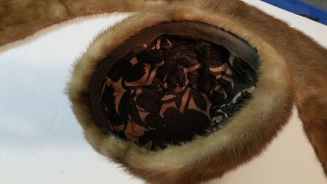 Red Dobbs Hat Box Red Fox Hat Collar - photo 5