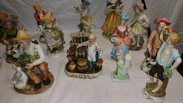20 Vintage Hand Painted Figurines Statue Made in Japan & Korea - photo 2