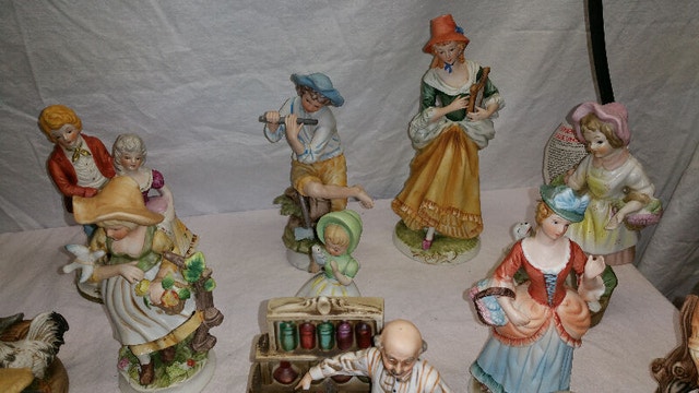 20 Vintage Hand Painted Figurines Statue Made in Japan & Korea - photo 3