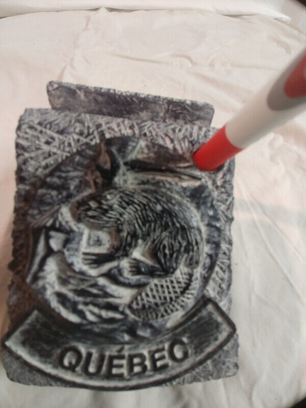 Al Wolf Soap Stone Quebec Beaver Pen Envelope holder - photo 2