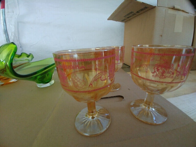 3 Vintage Barbados Carnival Glass Footed Glasses - photo 2