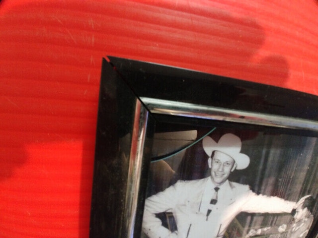 AUTOGRAPHED LITTLE JIMMY DICKENS PHOTO singer - photo 4