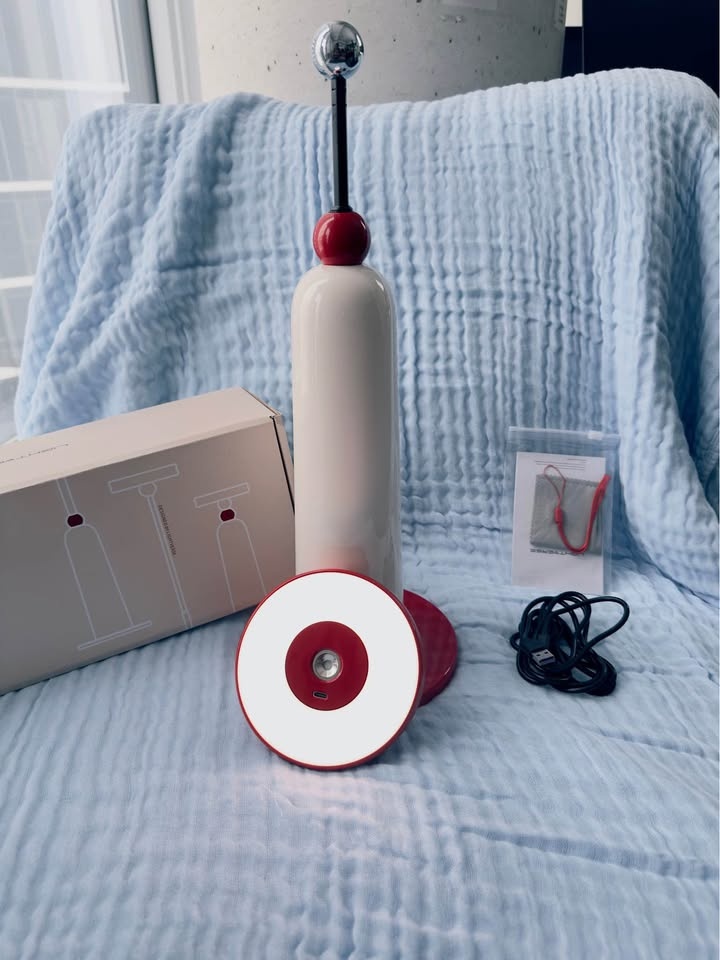 Moving Out Sale – LIGHTVERSE LED Floor Lamp - photo 2