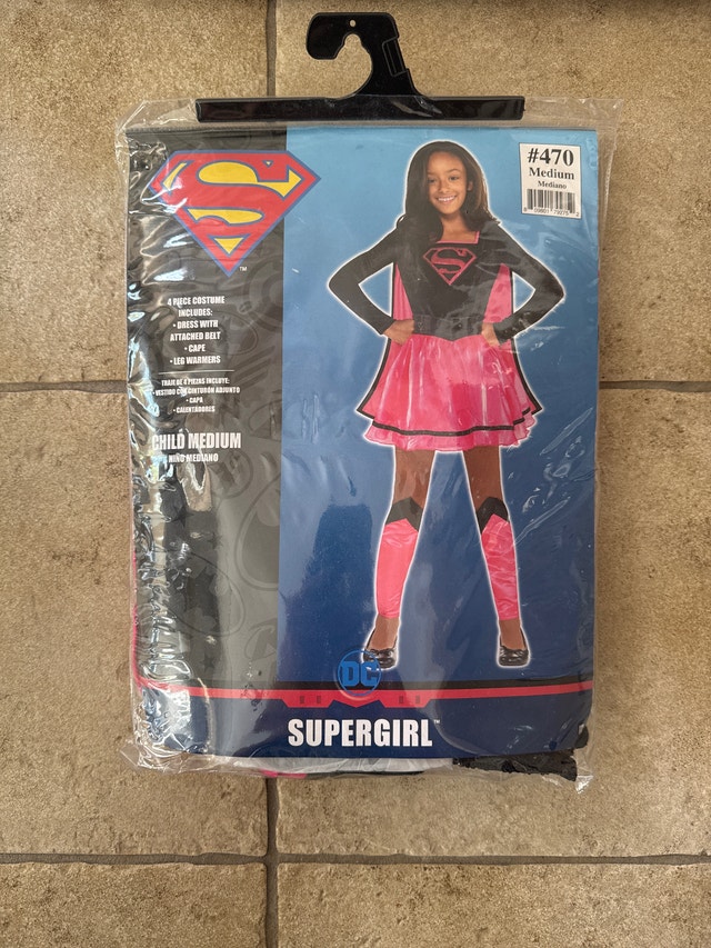 Child SuperGirl Halloween Costume - Medium size