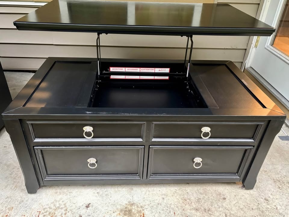 Lift top offee table with casters - photo 2
