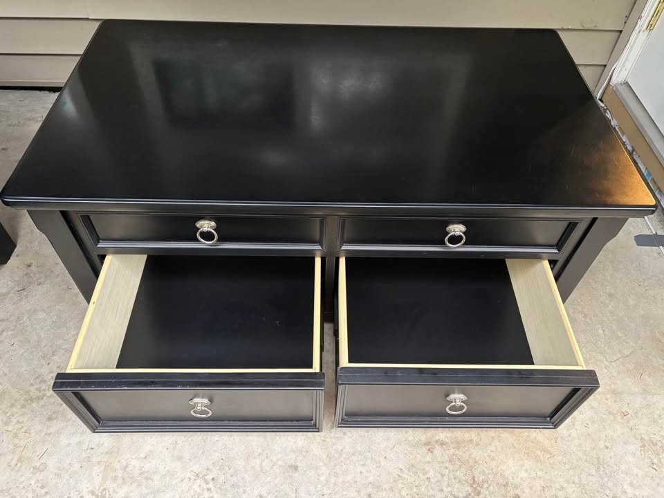 Lift top offee table with casters - photo 3