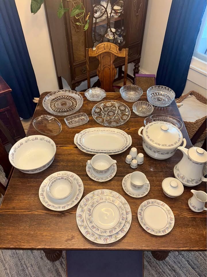 12 Piece Porcelain Set with Crystal & Glass Wear