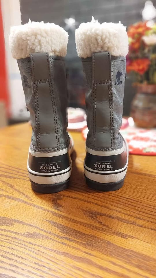 * New* SOREL winter boots - Womens size 5.5 - photo 4