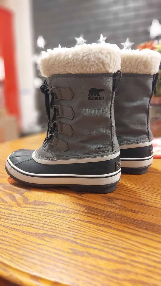 * New* SOREL winter boots - Womens size 5.5 - photo 5
