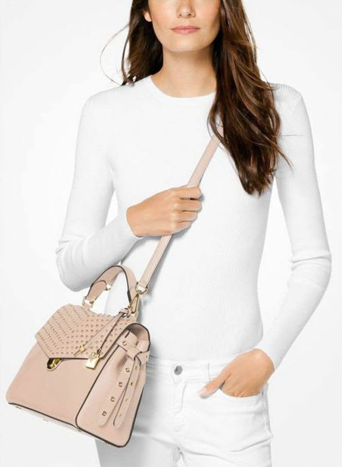 Michael kors soft pink studded handbag - photo 5