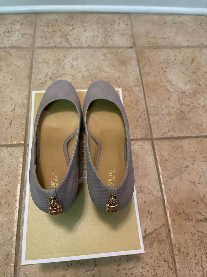 Michael KORS Mira Flex Mid Leather Shoes Size 7.5 - photo 4
