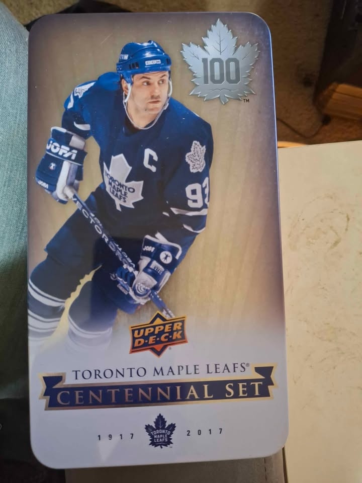 Toronto Maple Leafs Centennial 100 card base set - photo 3