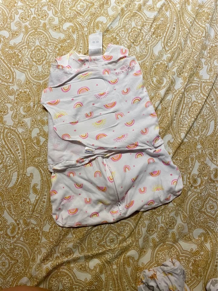 Two Halo Sleep Sack/swaddles 0-3m - photo 5