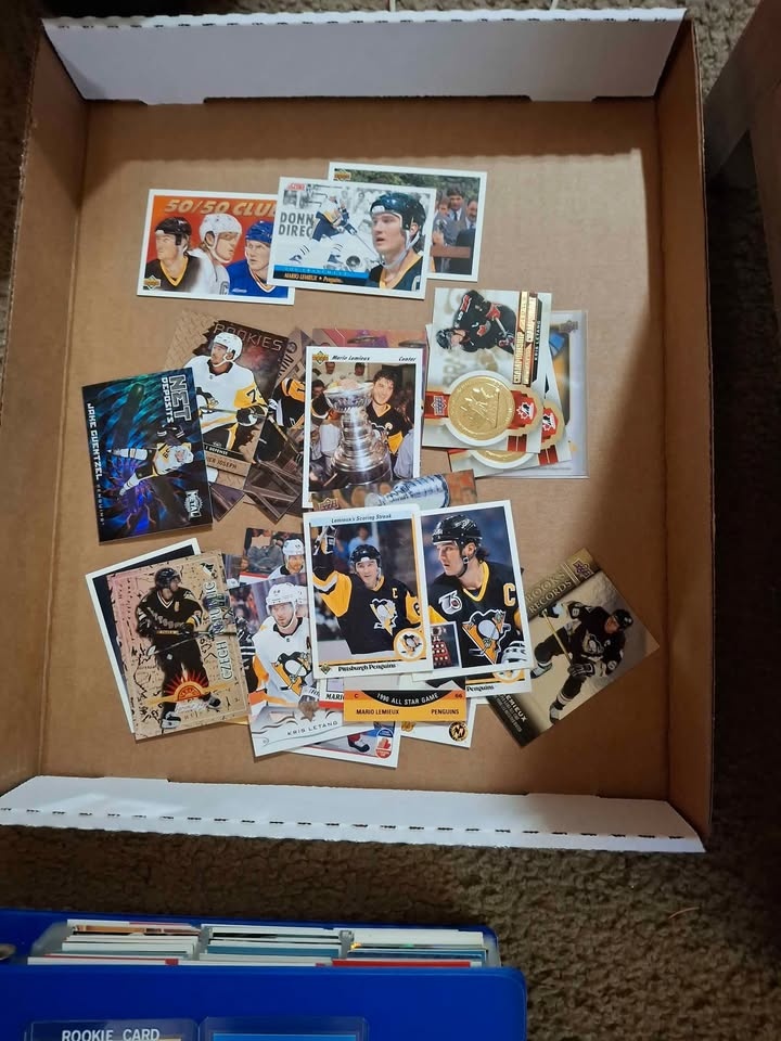 Pittsburgh Penguins Bundle!!!! - photo 4