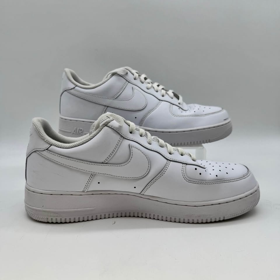 Nike Air Force 1 Low – Triple White – Size 12 (US) - photo 2