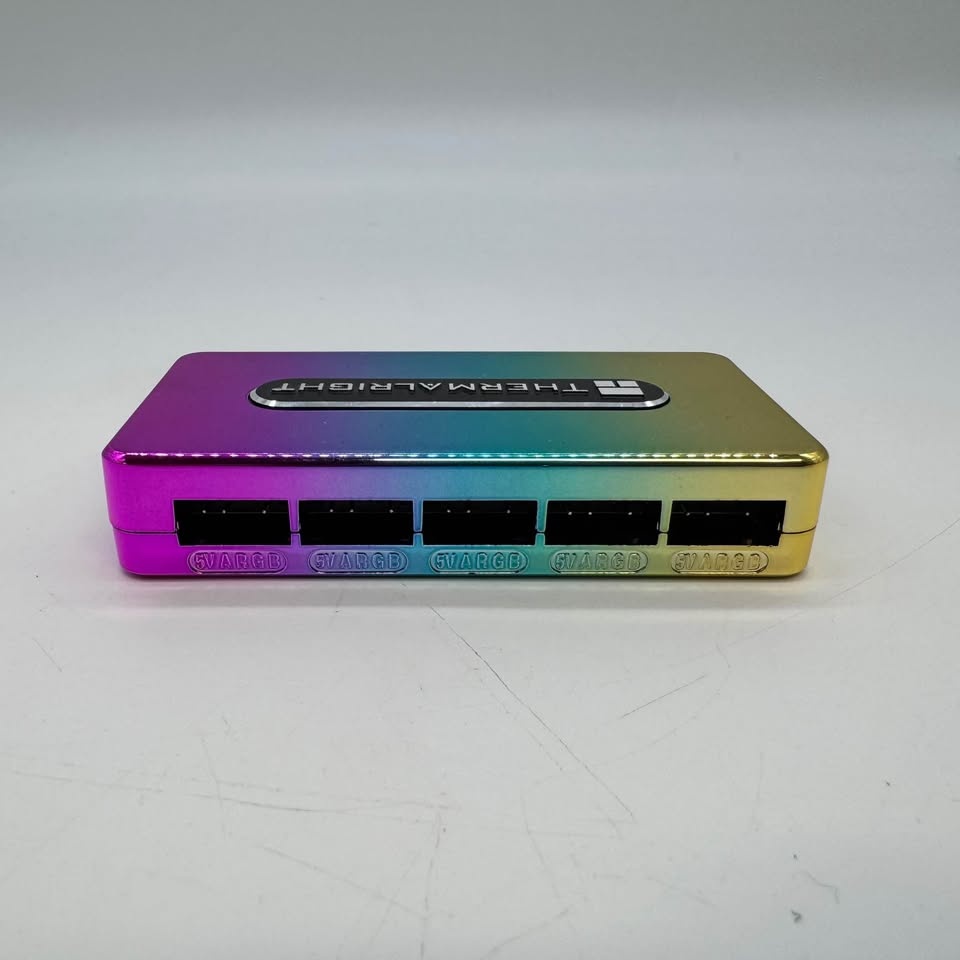 Thermalright 5V ARGB RGB Hub – SATA Powered - photo 4