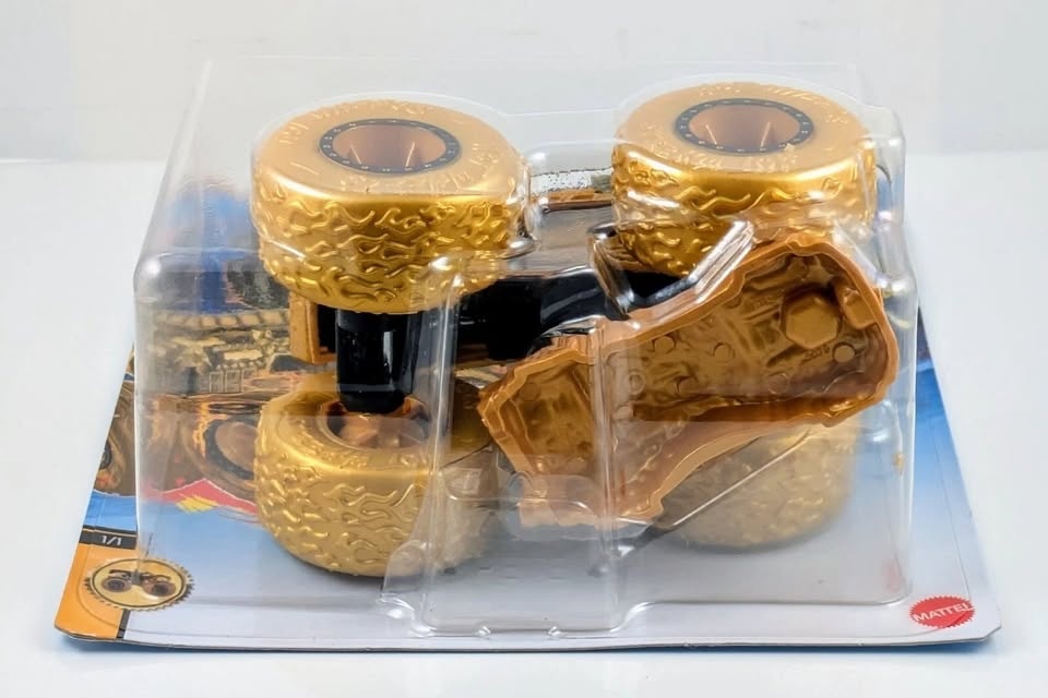 Hot Wheels Monster Trucks - 5 Alarm Gold - photo 3