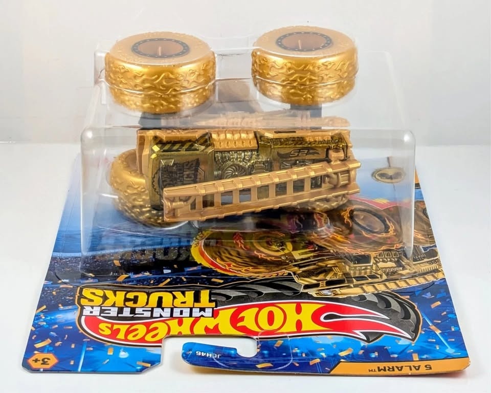 Hot Wheels Monster Trucks - 5 Alarm Gold - photo 4