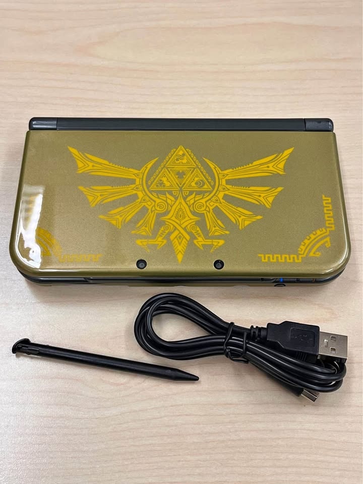 Fully Modded New Nintendo 3DS Hyrule Edition