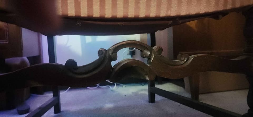 Carved accent chair - photo 5