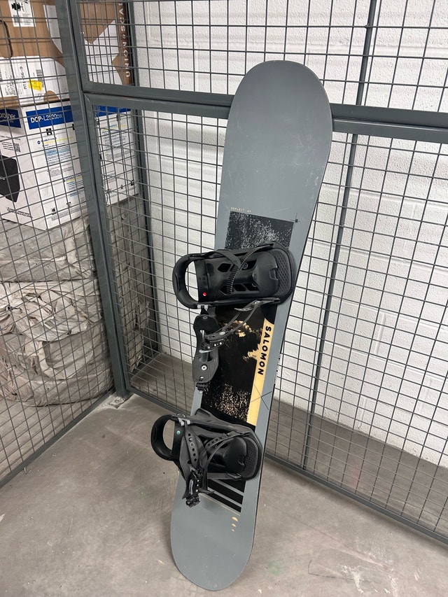 Salomon snowboard and equipment - photo 3