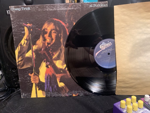 Cheap Trick - original vinyl LP at Budokan G cover EX vinyl