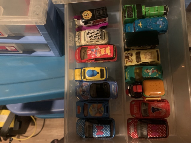 Tomica Tomy cars and garage - originals 1974 - present Japan!!! - photo 3