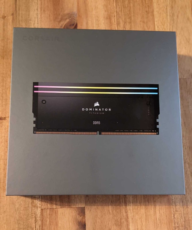 DDR5 Corsair Dominator Titanium 4x16 gb ram kit