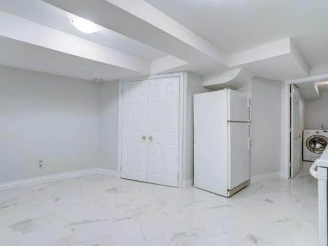 1 BHK basement for Rent near Queen & Chinguacousy intersection - photo 2
