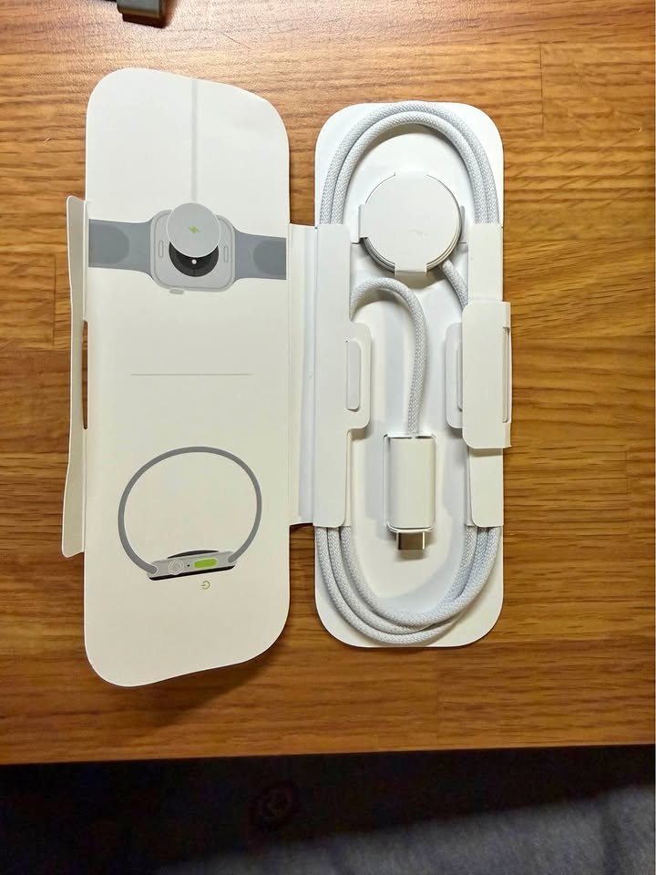 Apple Watch Magnetic Fast Charger to USB-C Cable