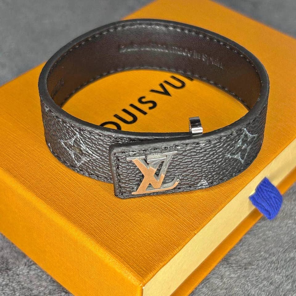Lv Bracelet