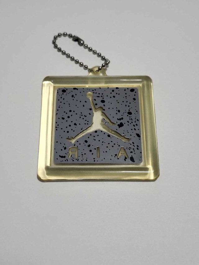 Vintage Cloud Speckled Nike Air Jordan Hang Tag Keychain RARE - photo 2