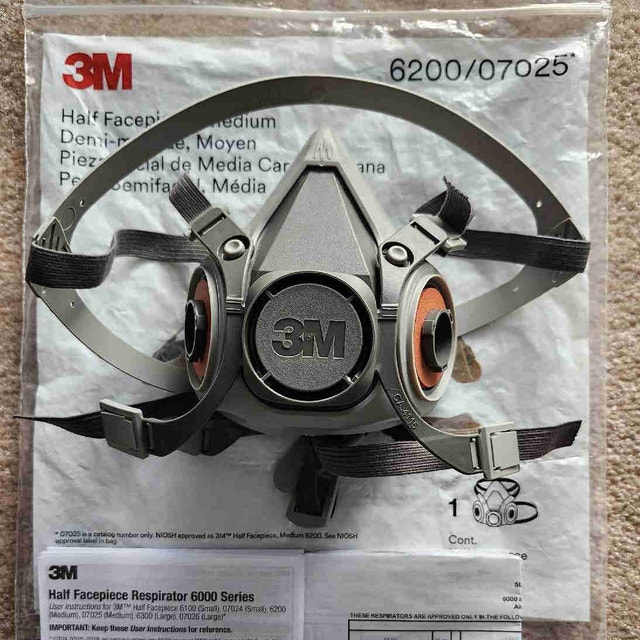 3M Respirator Half Facepiece 6200 Medium NEW