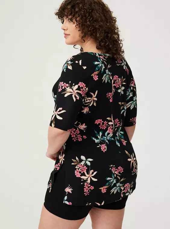 Torrid soft V-neck tee - photo 4
