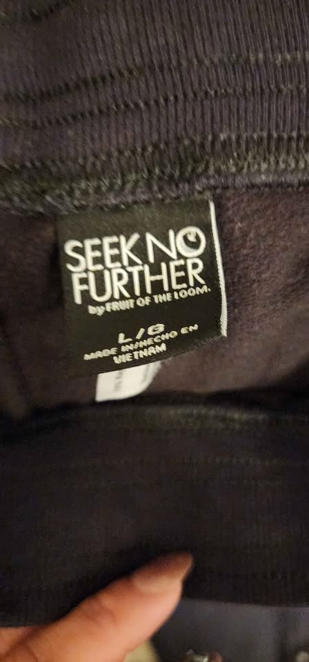 Seek no further Women's black jogger pants - photo 4