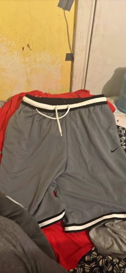Gray loose fit nike shorts