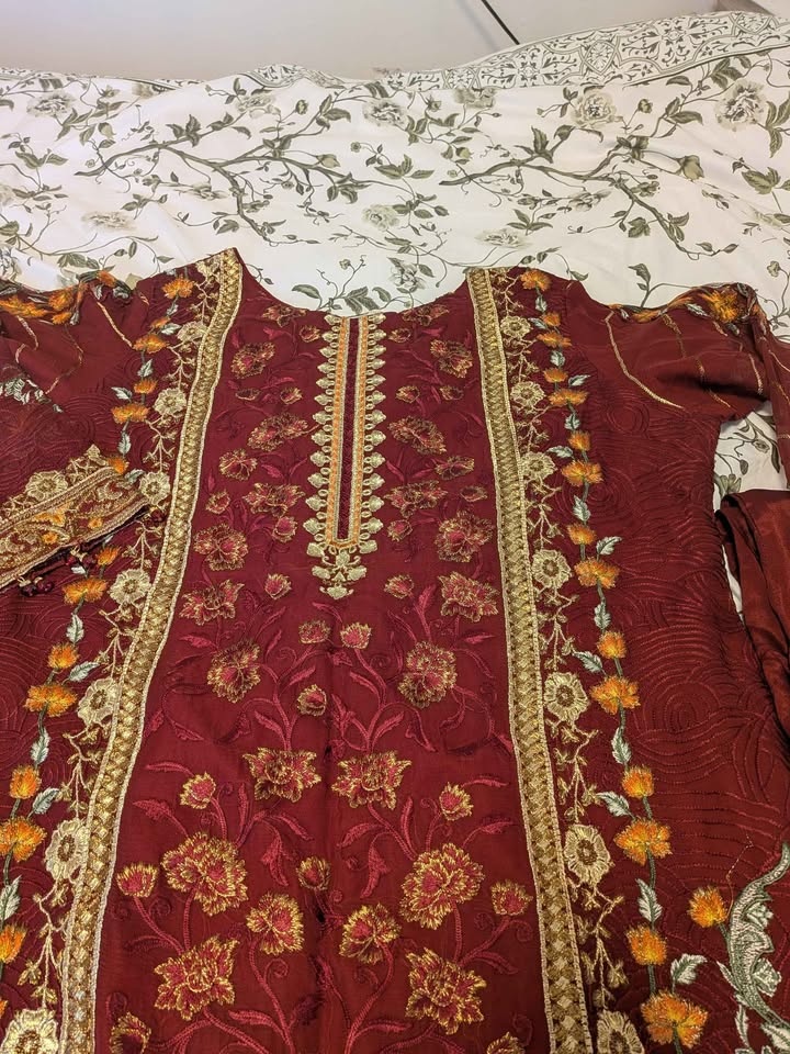 3 piece stitched embroided designer suit - photo 2